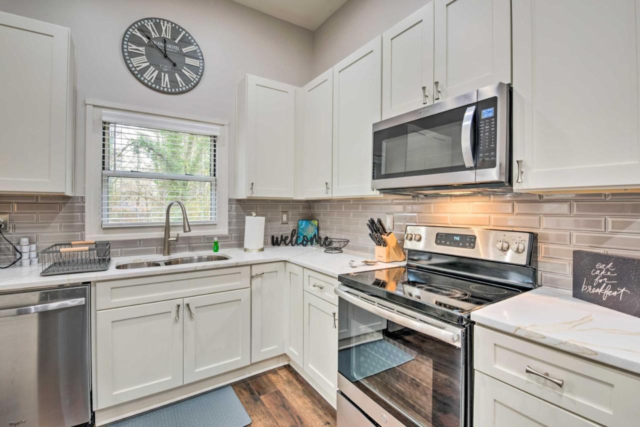 Atlanta Retreat With Deck In Greenbriar Area! Экстерьер фото