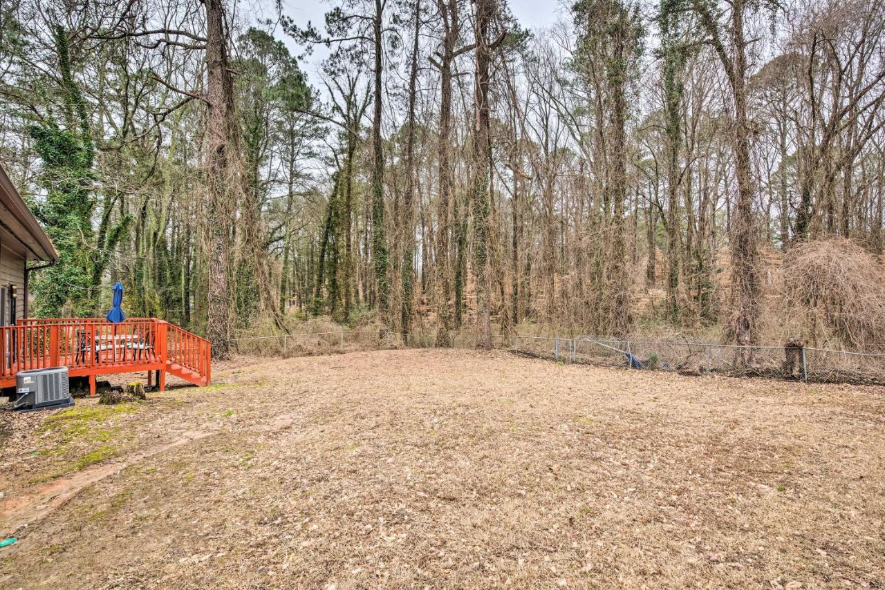 Atlanta Retreat With Deck In Greenbriar Area! Экстерьер фото